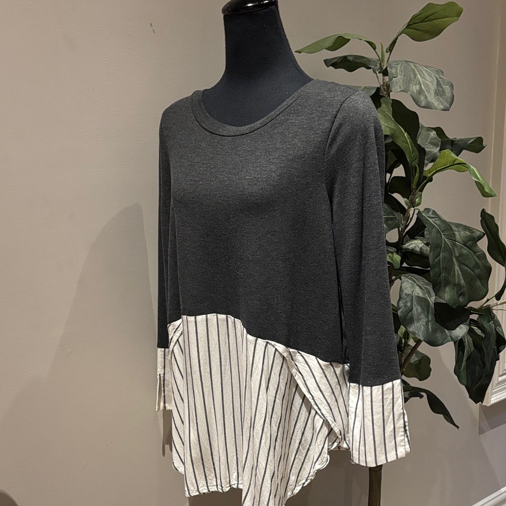 LOVE AND LEGEND KNIT TOP WITH PEOPLE PINSTRIPE BOTTOM